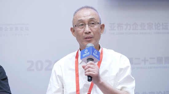 新基讯科技董事长曹强：小黄鸭、Labubu等产品向消费级AI方向演进